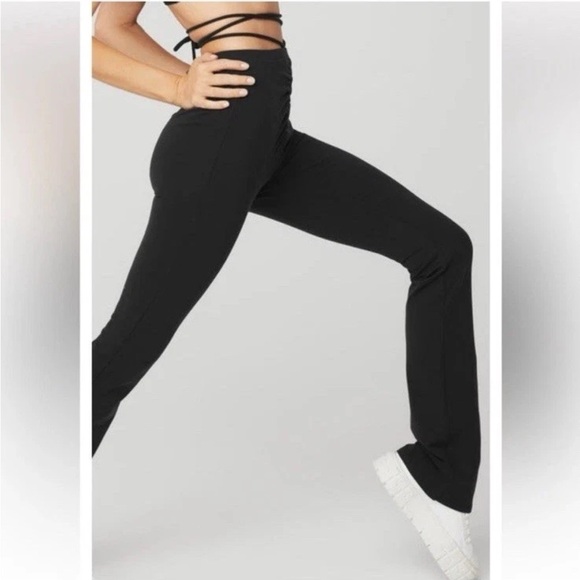 Alo Yoga Waist Cinching Black Flared Leggings Size Medium - Picture 2 of 9